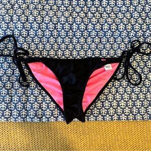 Tie-Side Bikini Bottom in Black with Pink Panels